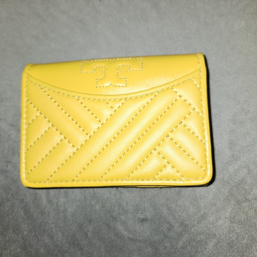 NWT Tory Burch bifold - Picture 1 of 3